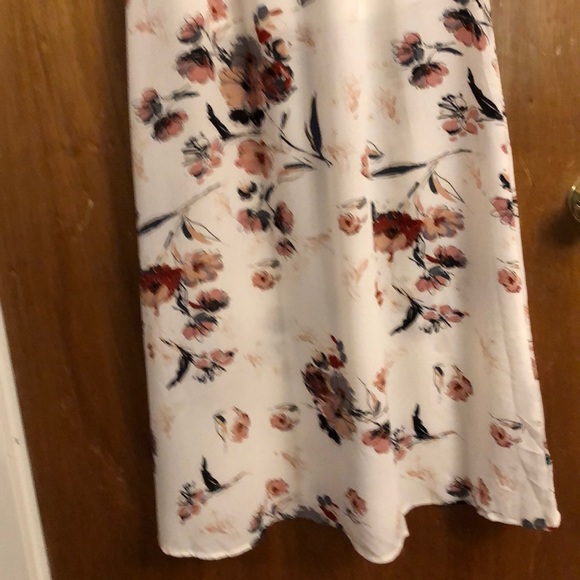 Floral Faux Wrap Dress Size Small - Picture 4 of 8